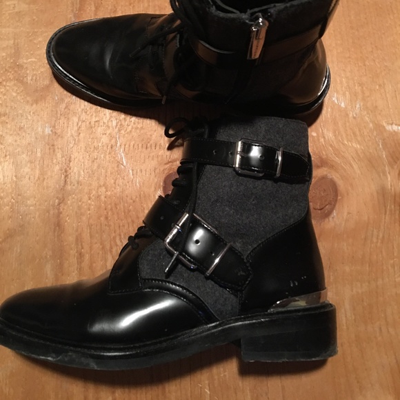 Vince Camuto Ankle Boots - Picture 1 of 3